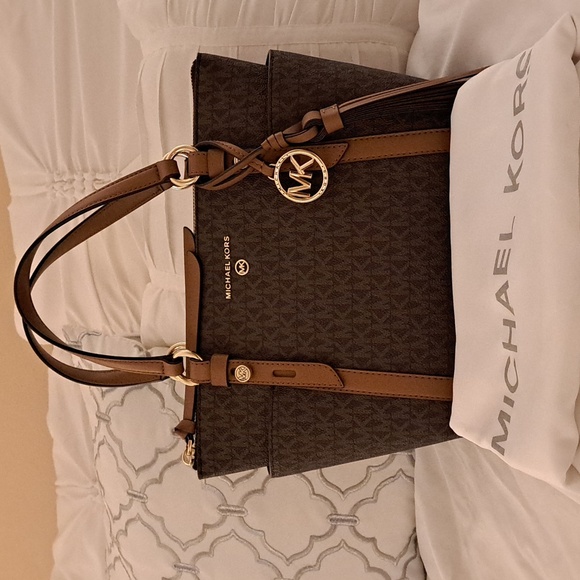 Michael Kors bag